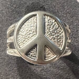 Silpada Peace Ring size 8